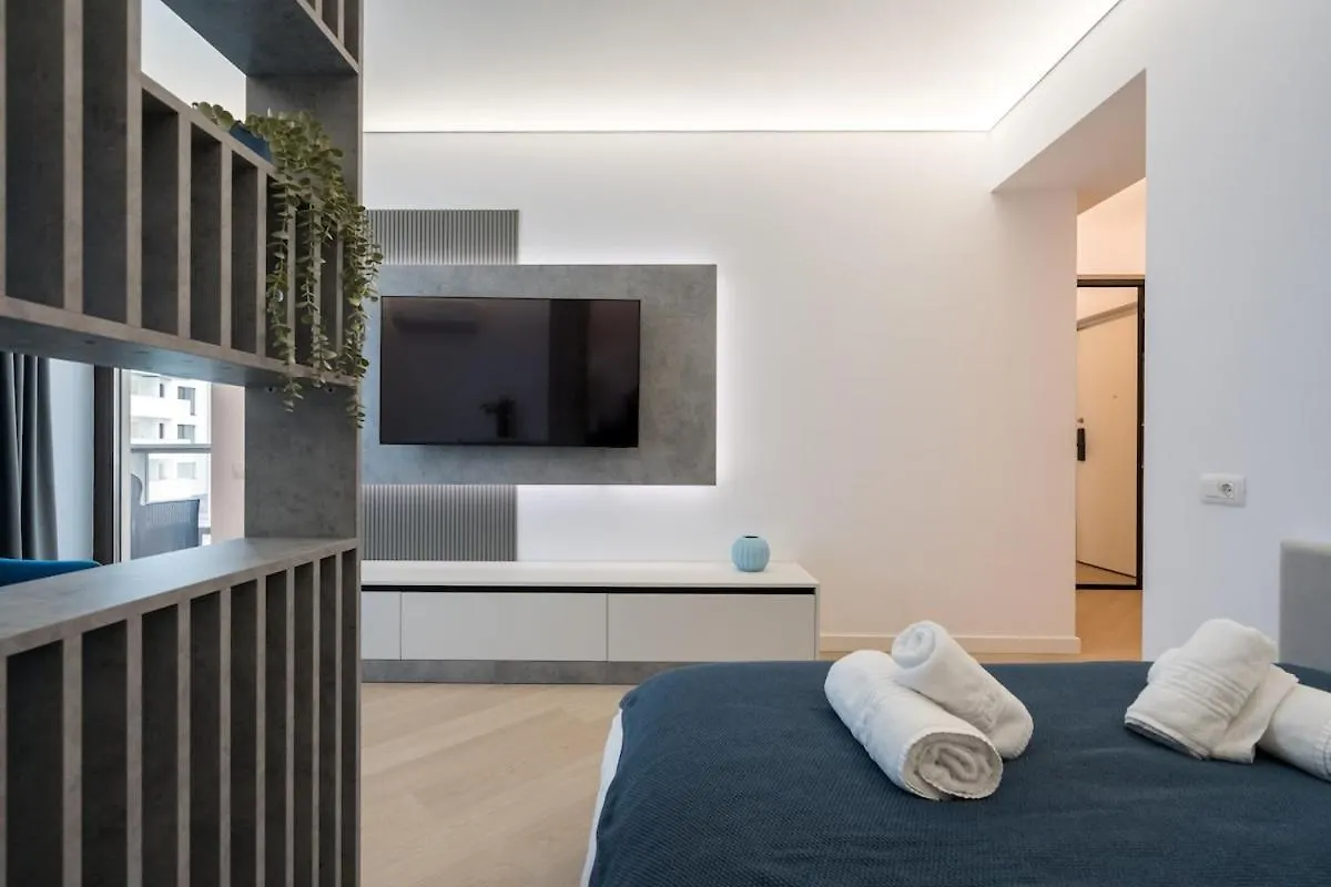 Zebra Business & Leisure Heaven Apartment Voluntari 0*,  Romania